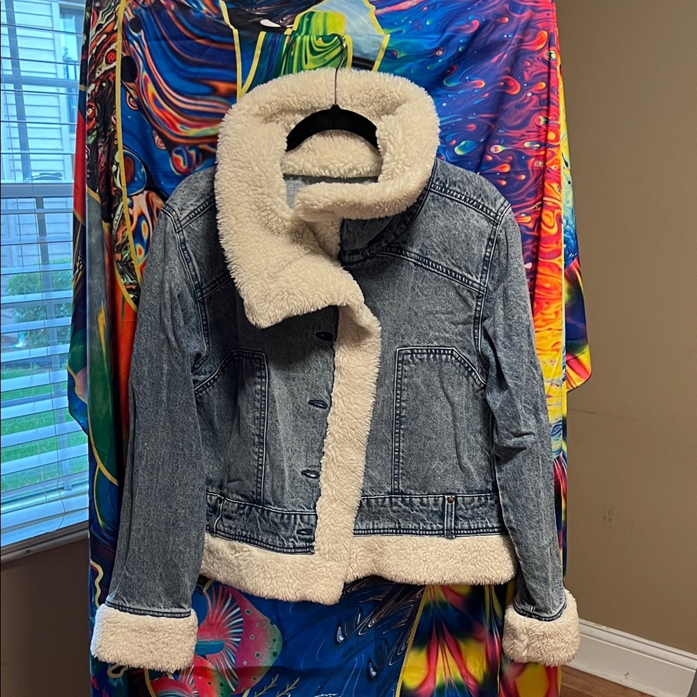 Celebrity Pink Blue Denim Jacket with Cream Lining